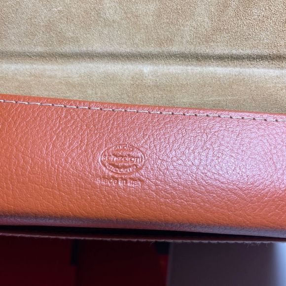 FERRARI 612 SCAGLIETTI SCHEDONI LEATHER POUCH | OWNERS MANUAL |  MODEL year 2017 - Picture 8 of 13